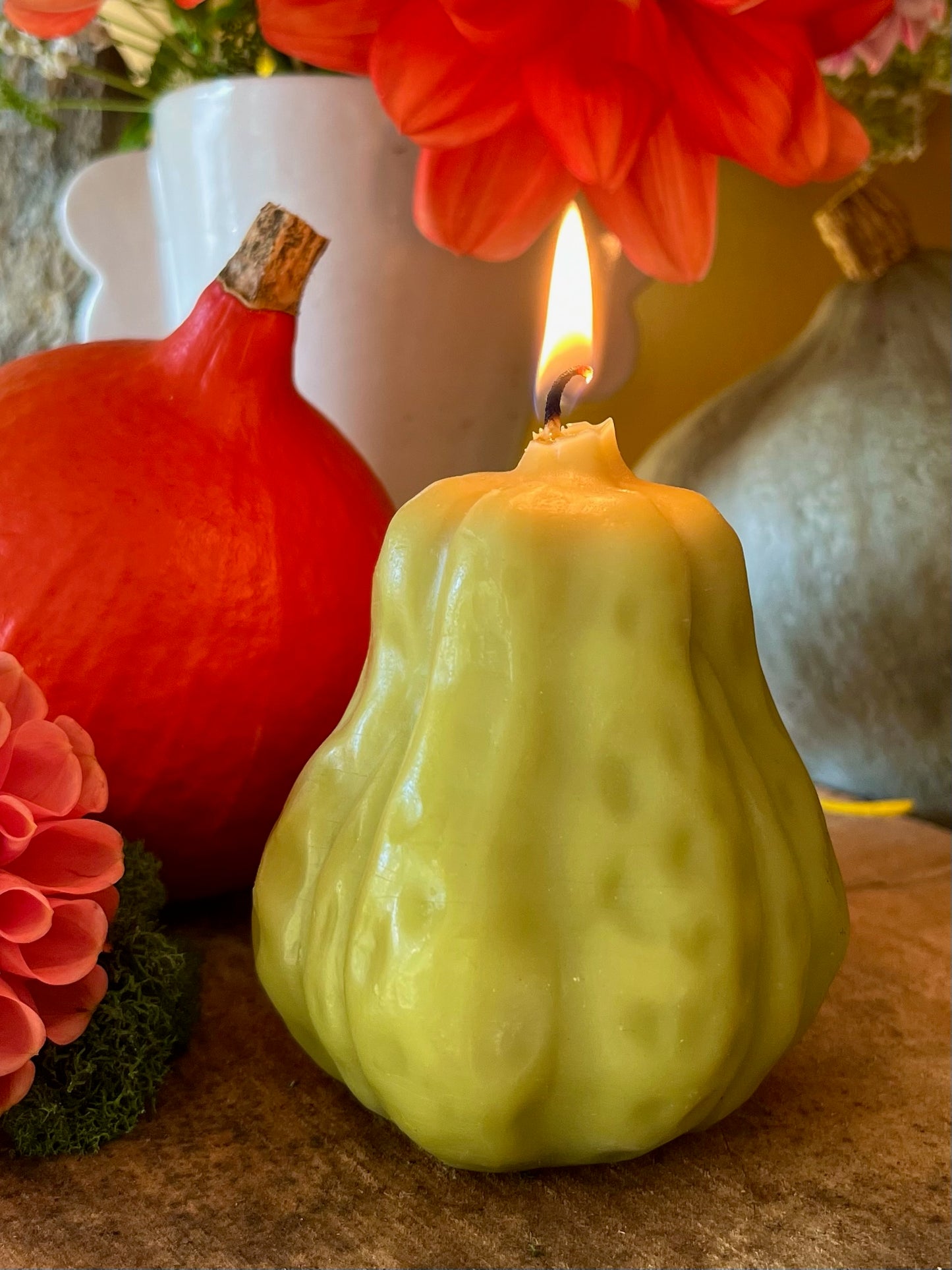 100% Beeswax Gourd Candle